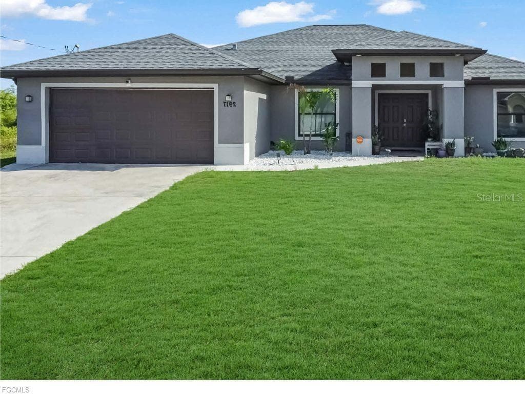 2917 12TH STREET SW, LEHIGH ACRES, FL 33976