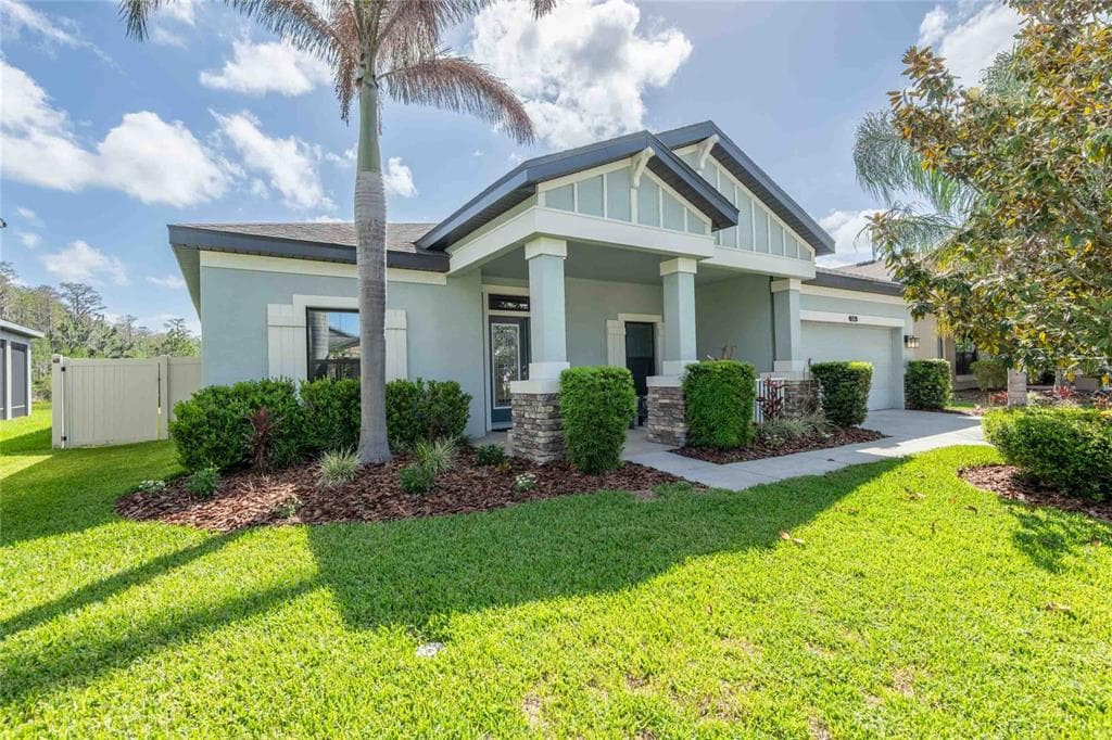 8306 BLUEVINE SKY DRIVE, LAND O LAKES, FL 34637