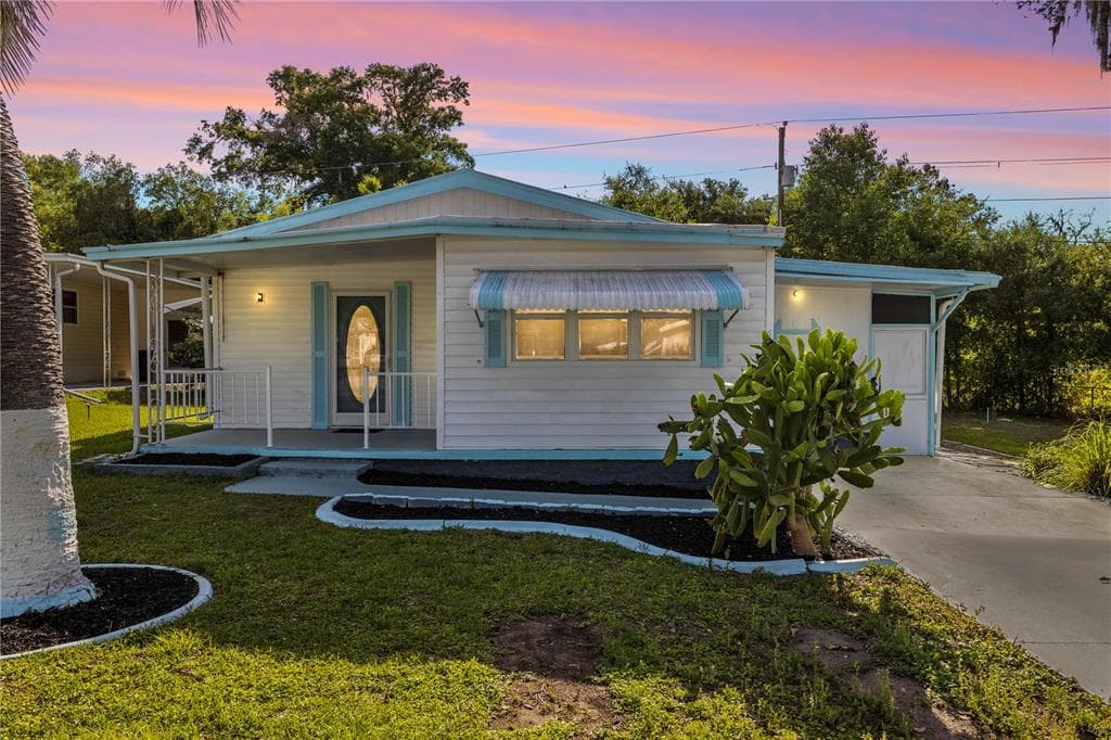 6123 RIDGEWOOD DRIVE, ZEPHYRHILLS, FL 33542 — zdjęcie 2