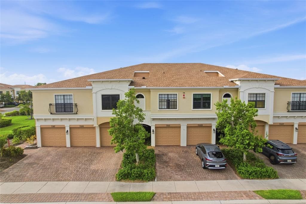 7321 SKYBIRD ROAD # 397, BRADENTON, FL 34209