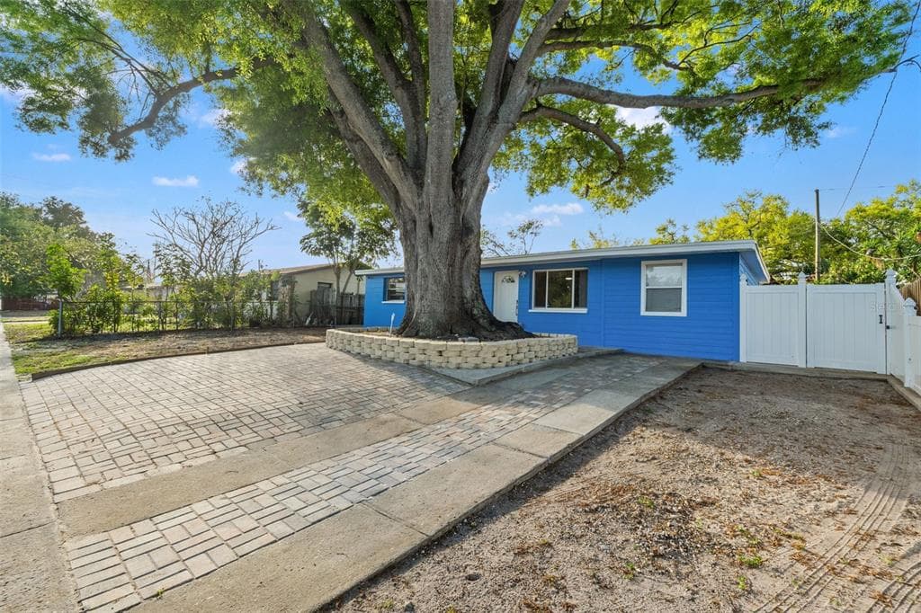 8996 SOUTHERN COMFORT DRIVE, LARGO, FL 33773 — zdjęcie 5