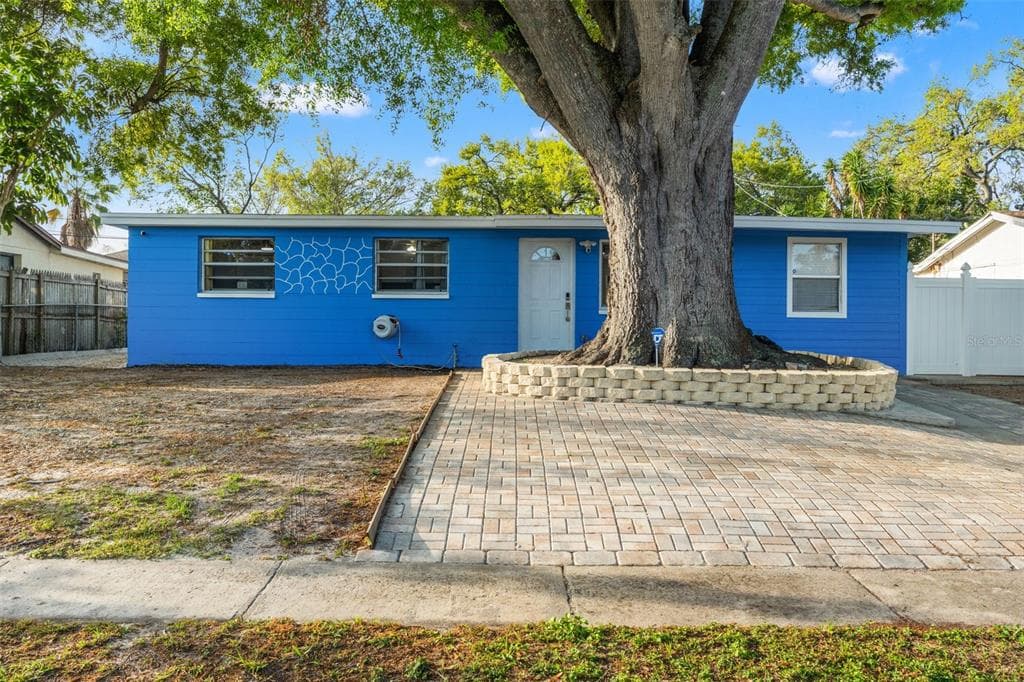 8996 SOUTHERN COMFORT DRIVE, LARGO, FL 33773 — zdjęcie 4