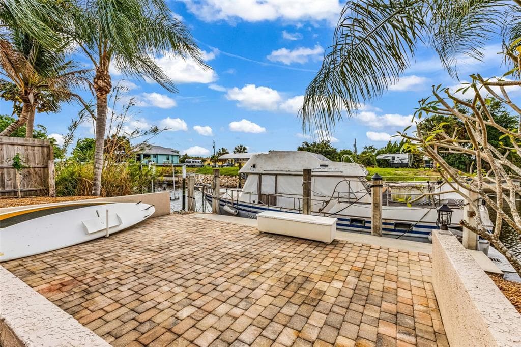 28401 COCO PALM DR, PUNTA GORDA, FL 33982 — zdjęcie 3