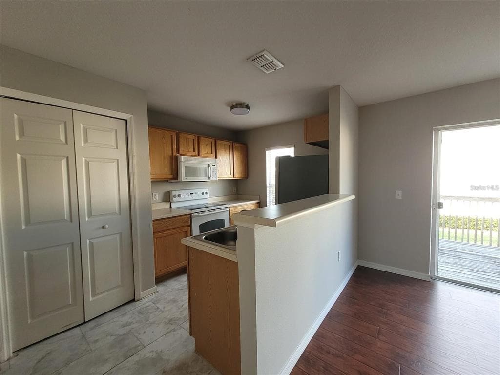 3805 EXETER LANE, LAKELAND, FL 33810 — zdjęcie 4