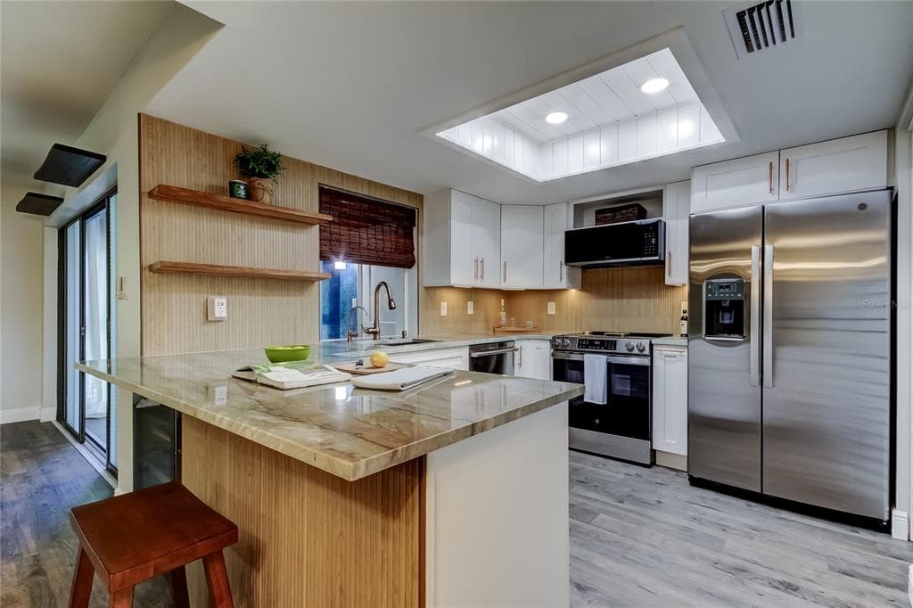 2673 SABAL SPRINGS CIRCLE # 201, CLEARWATER, FL 33761 — zdjęcie 2