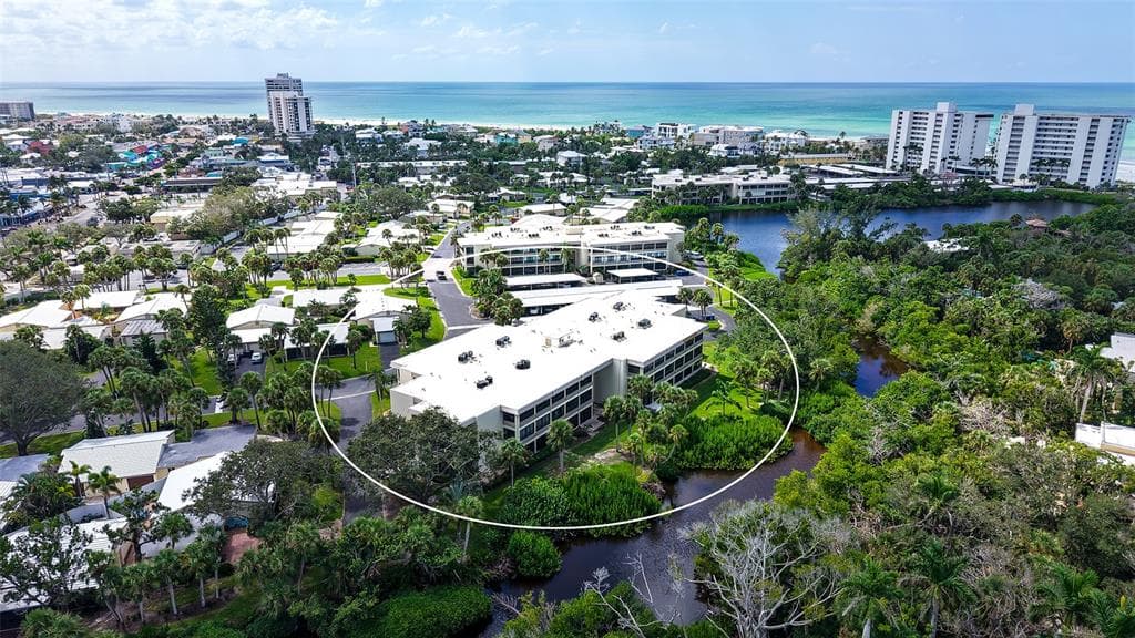 225 HOURGLASS WAY # 202, SARASOTA, FL 34242 — zdjęcie 2