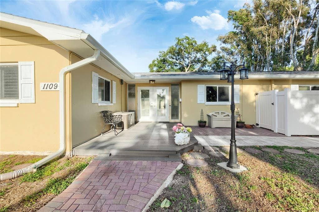 1109 S SAN REMO AVENUE, CLEARWATER, FL 33756 — zdjęcie 2