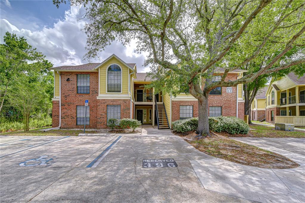8723 FANCY FINCH DRIVE # 201, TAMPA, FL 33614