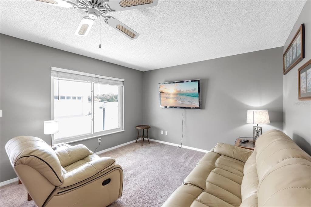 702 HUXLEY PLACE, SUN CITY CENTER, FL 33573 — zdjęcie 5