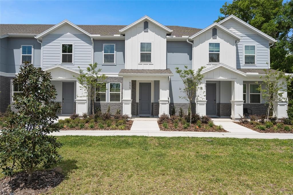 655 CLARK STREET, OVIEDO, FL 32765
