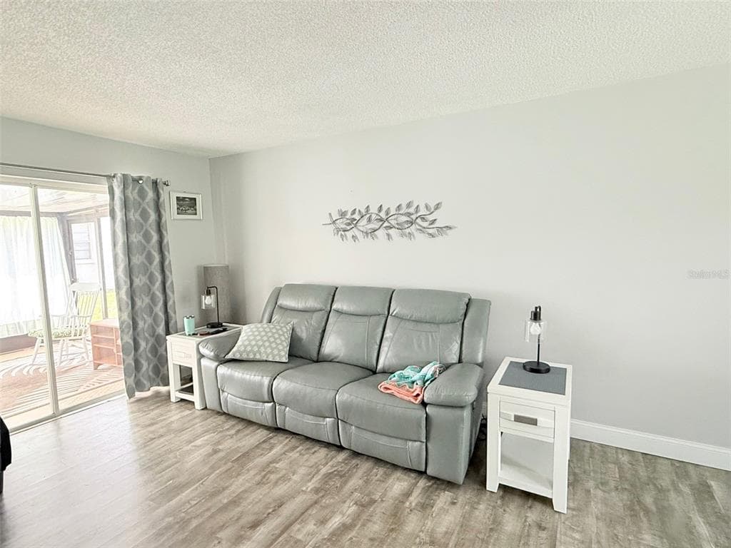 3357 38TH STREET S # C, ST PETERSBURG, FL 33711 — zdjęcie 3