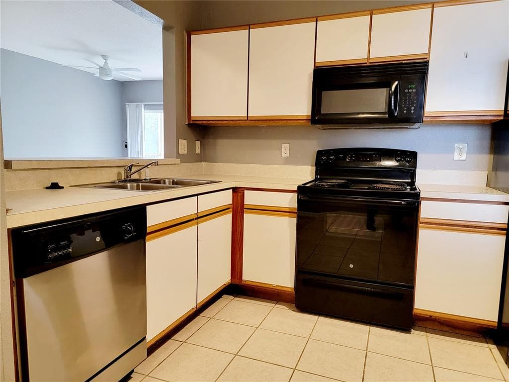 6410 CYPRESSDALE DRIVE # 201, RIVERVIEW, FL 33578 — zdjęcie 3