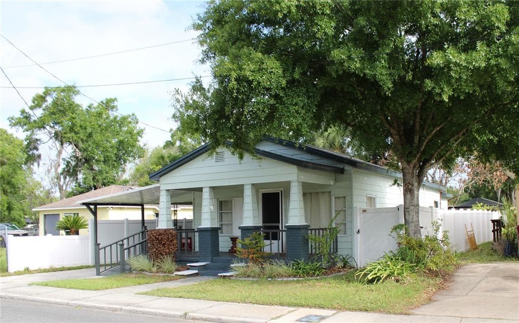 1106 E DR MARTIN LUTHER KING JR BOULEVARD, PLANT CITY, FL 33563 — zdjęcie 2