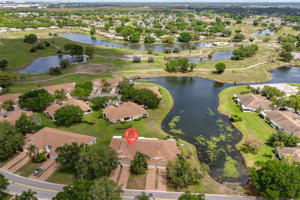 2020 NANTUCKET DRIVE, SUN CITY CENTER, FL 33573 — zdjęcie 2