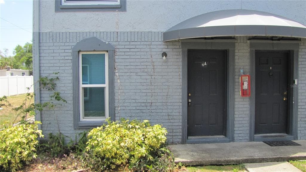 5116 TEMPLE HEIGHTS ROAD # A, TAMPA, FL 33617 — zdjęcie 2
