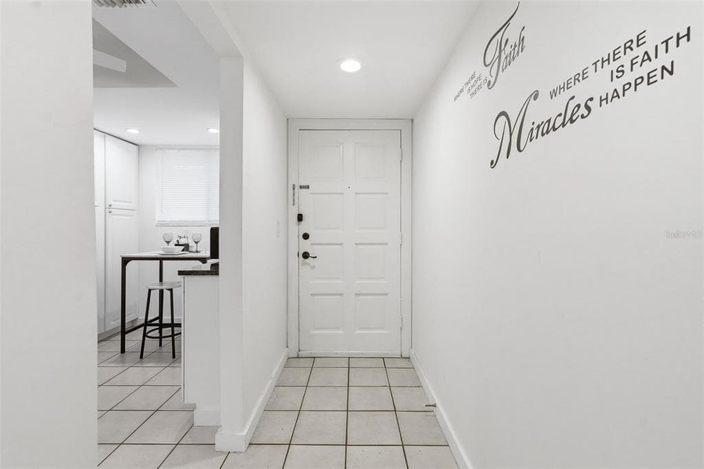 6340 NEWTOWN CIRCLE # 40A2, TAMPA, FL 33615 — zdjęcie 3