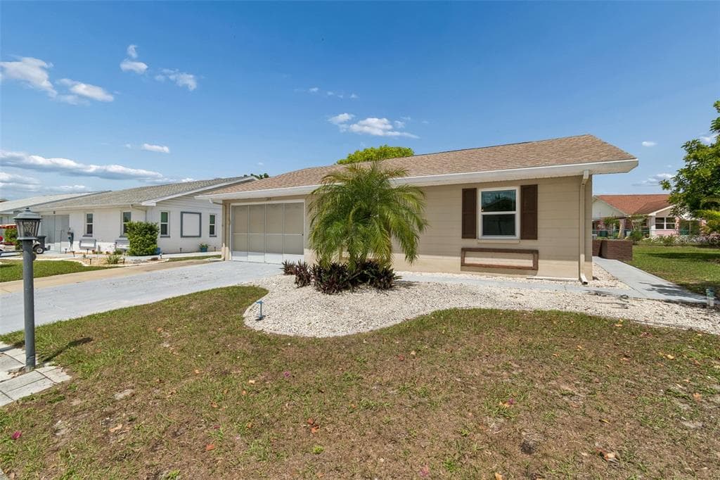 209 GENET COURT, SUN CITY CENTER, FL 33573 — zdjęcie 3