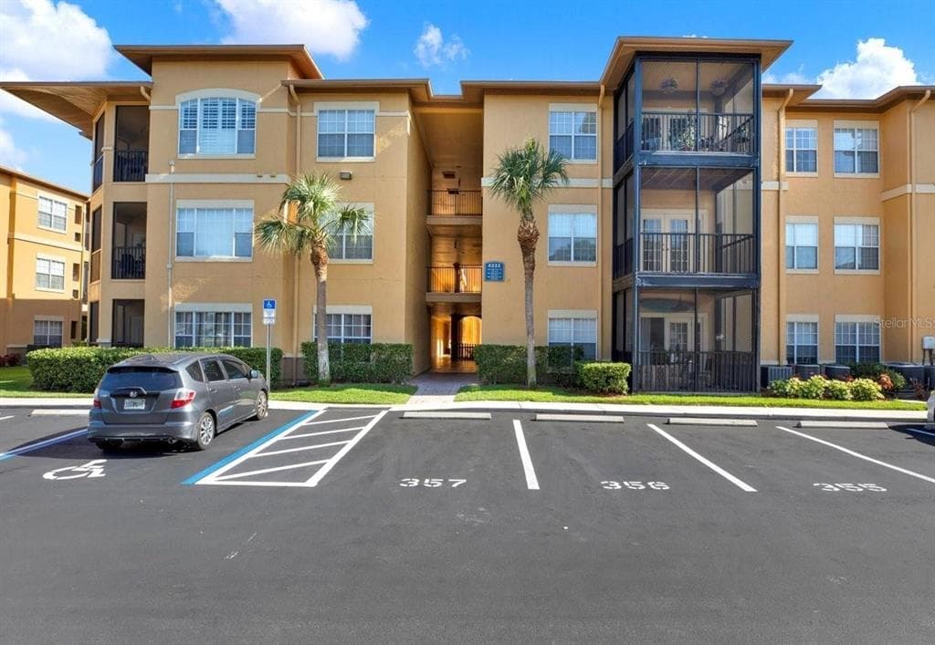 4333 BAYSIDE VILLAGE DRIVE # 229, TAMPA, FL 33615