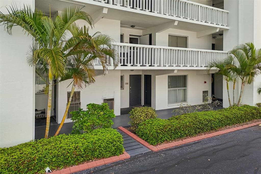 2944 W BAY DRIVE # 106, BELLEAIR BLUFFS, FL 33770 — zdjęcie 5
