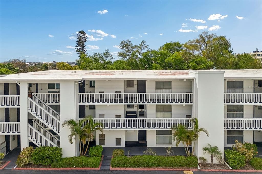 2944 W BAY DRIVE # 106, BELLEAIR BLUFFS, FL 33770 — zdjęcie 4