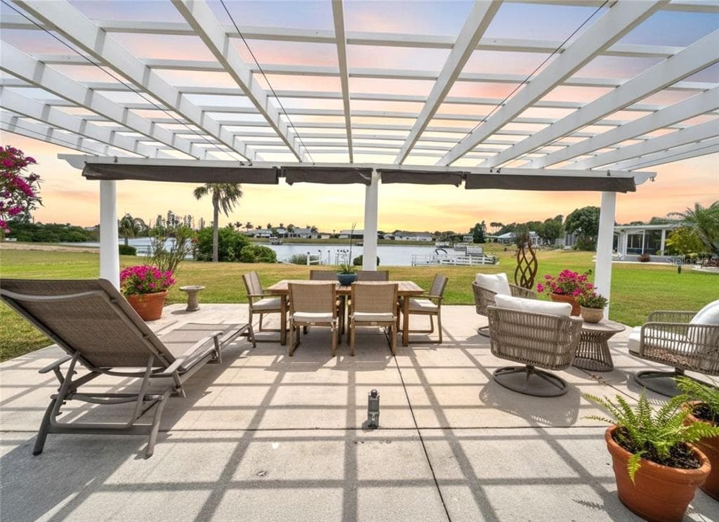 1810 MILFORD CIRCLE, SUN CITY CENTER, FL 33573 — zdjęcie 4