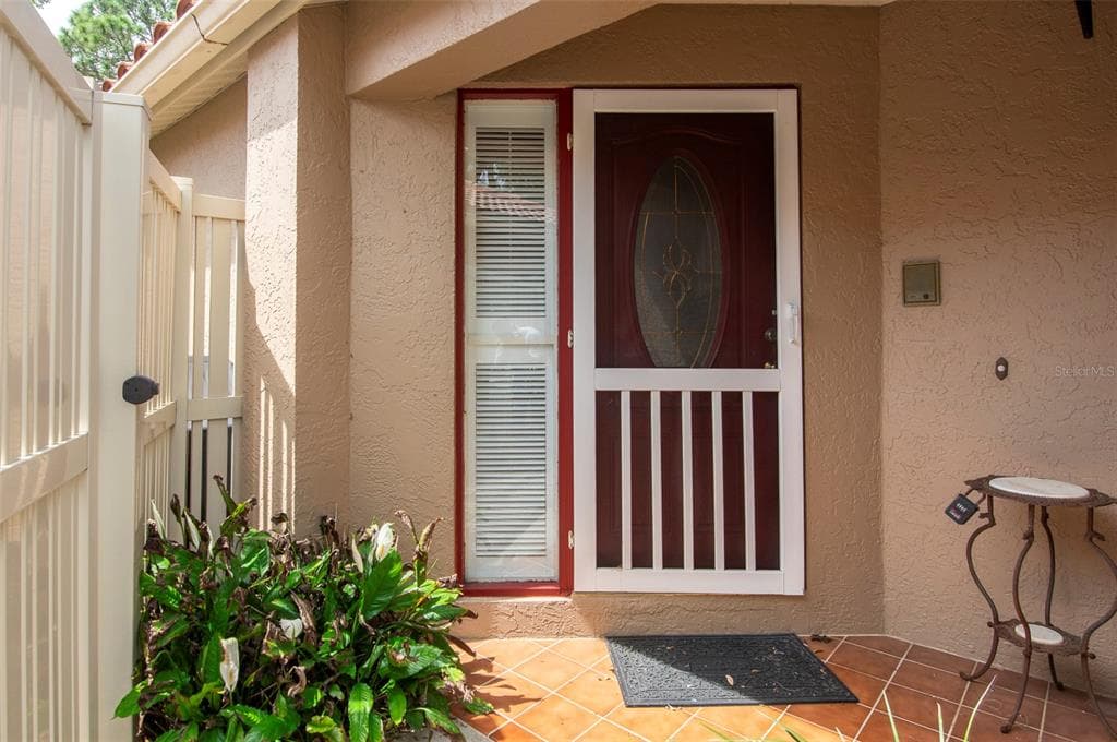 491 ST TROPEZ CIRCLE NE, ST PETERSBURG, FL 33703 — zdjęcie 3