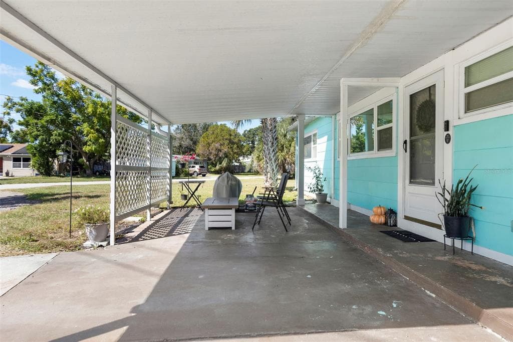 7001 13TH STREET N, ST PETERSBURG, FL 33702 — zdjęcie 3