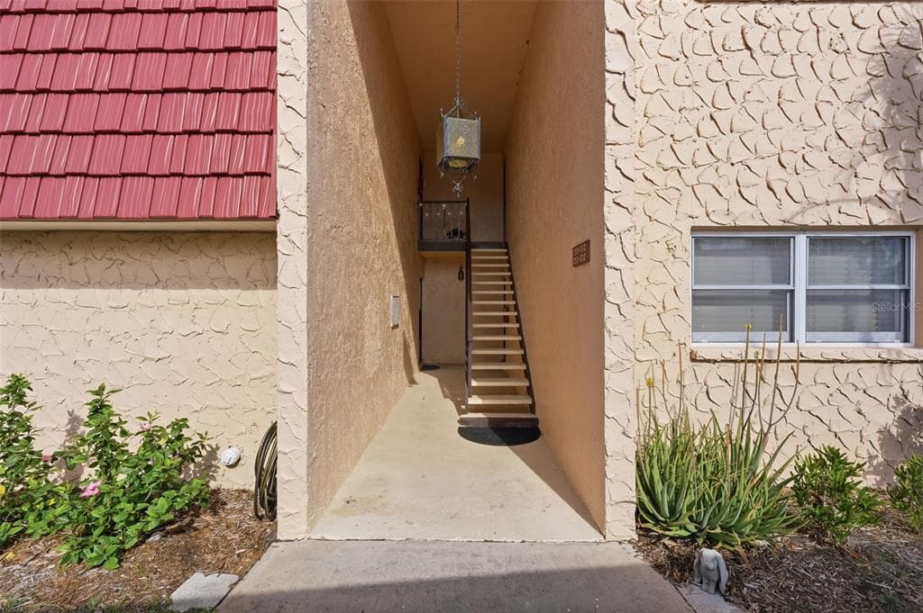 212 CEDARWOOD CIRCLE # 212, SEMINOLE, FL 33777 — zdjęcie 2
