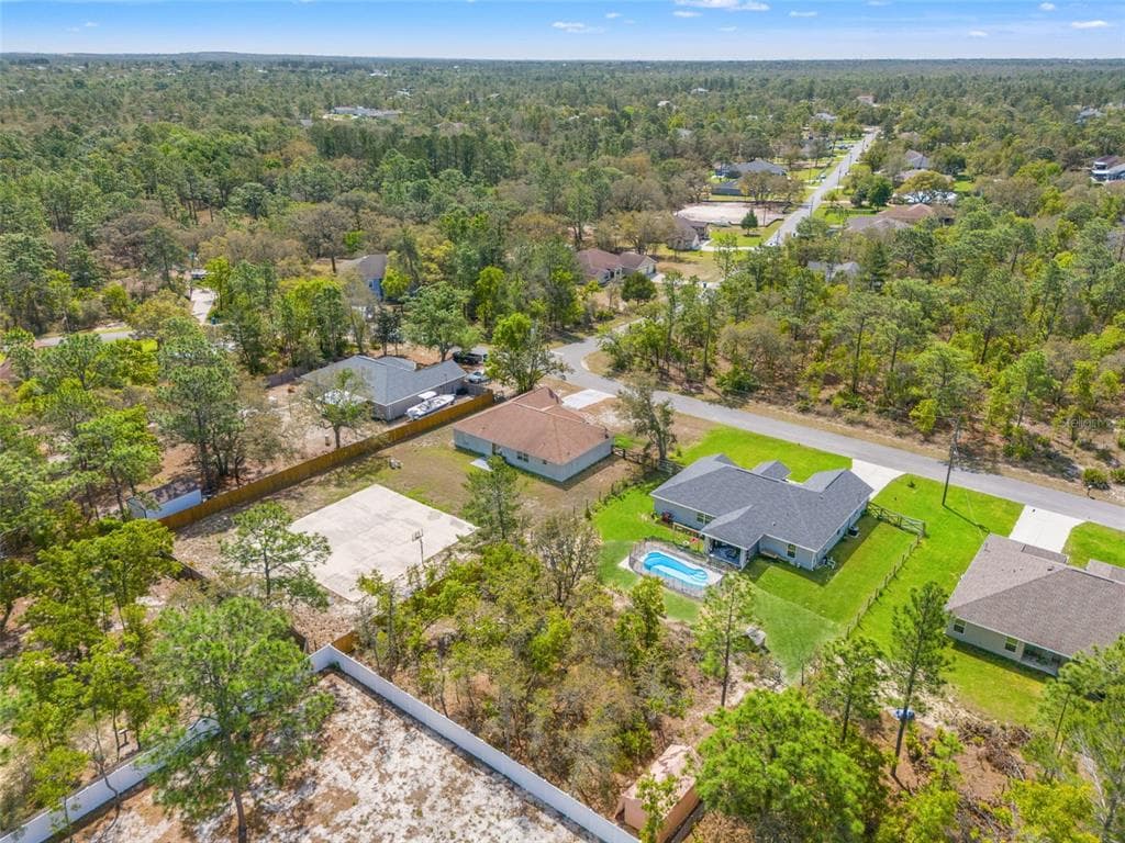 12015 PHOENIX AVENUE, WEEKI WACHEE, FL 34614 — zdjęcie 3