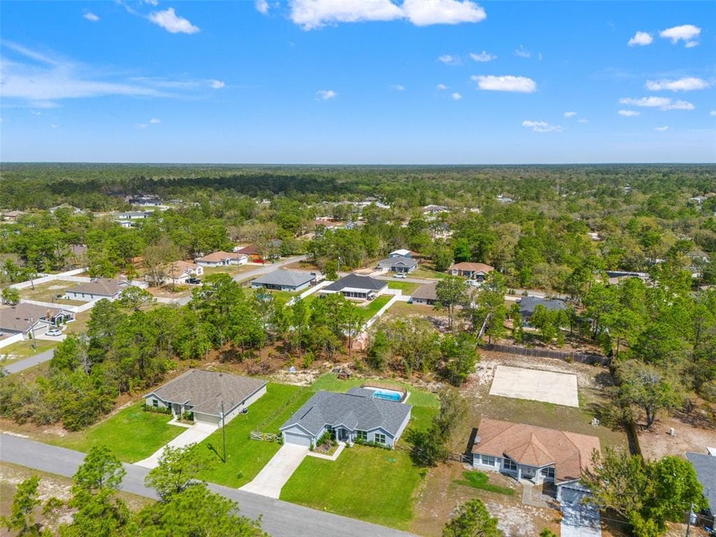 12015 PHOENIX AVENUE, WEEKI WACHEE, FL 34614 — zdjęcie 4