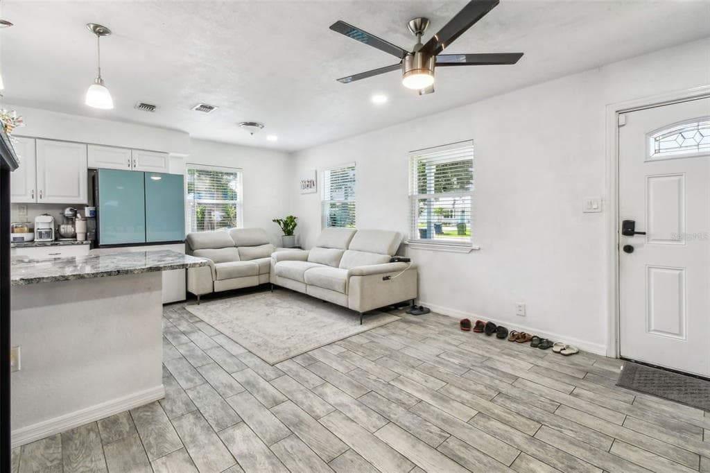 4005 W TYSON AVENUE, TAMPA, FL 33611 — zdjęcie 3