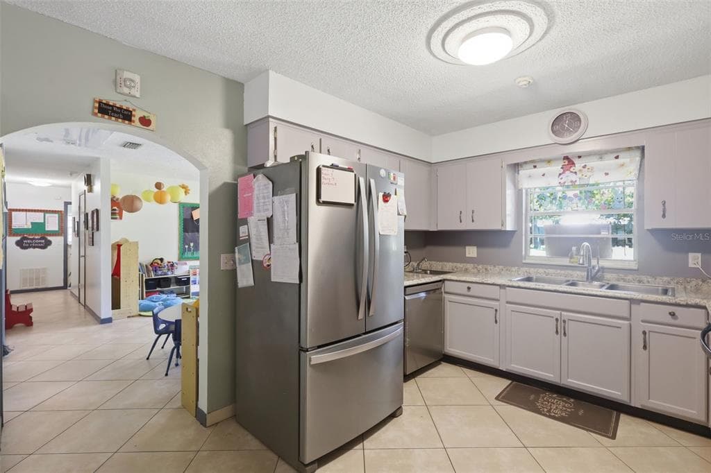 601 N PEACH STREET, BUNNELL, FL 32110 — zdjęcie 4