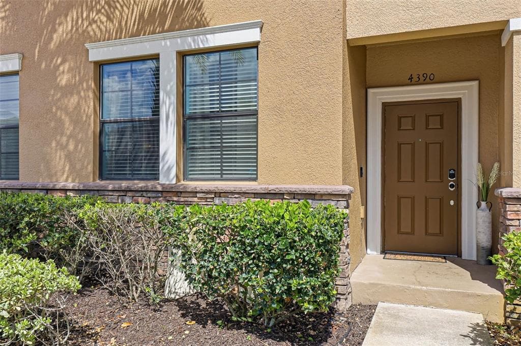 4390 FENNWOOD COURT, WESLEY CHAPEL, FL 33543 — zdjęcie 2