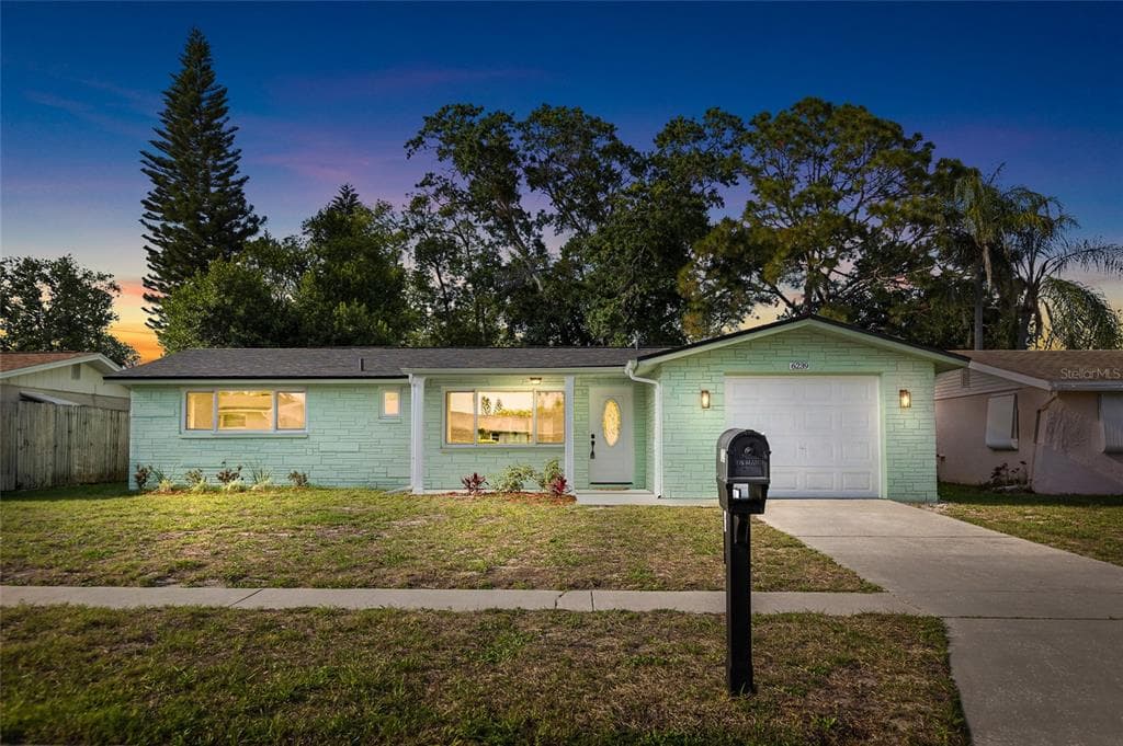 6239 7TH AVENUE, NEW PORT RICHEY, FL 34653 — zdjęcie 2