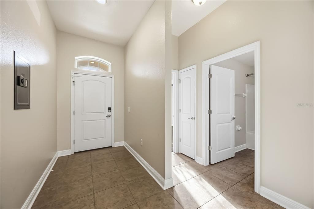 9984 SPRING GULCH LANE, PUNTA GORDA, FL 33950 — zdjęcie 4