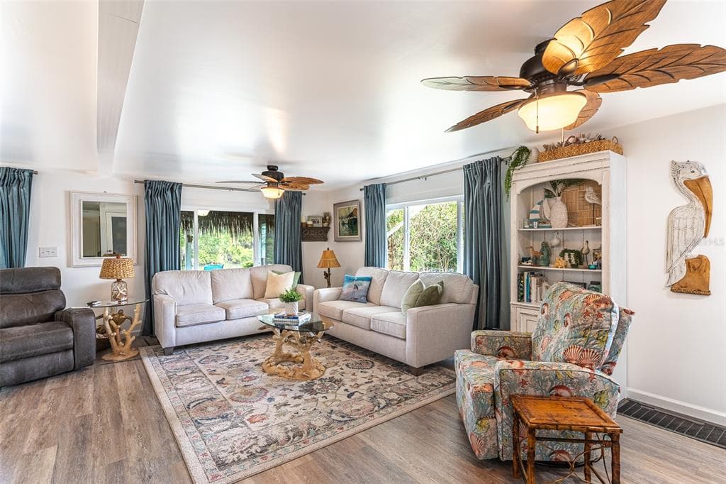1818 BLUE LAKE DRIVE, LAKELAND, FL 33801 — zdjęcie 2