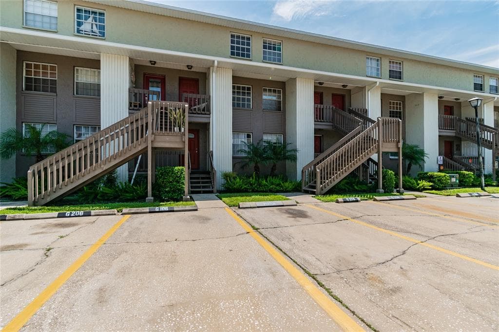 4875 W MCELROY AVENUE # G208, TAMPA, FL 33611