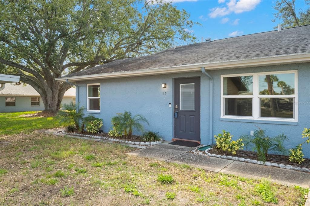 1904 CANTERBURY LANE # 13, SUN CITY CENTER, FL 33573 — zdjęcie 2