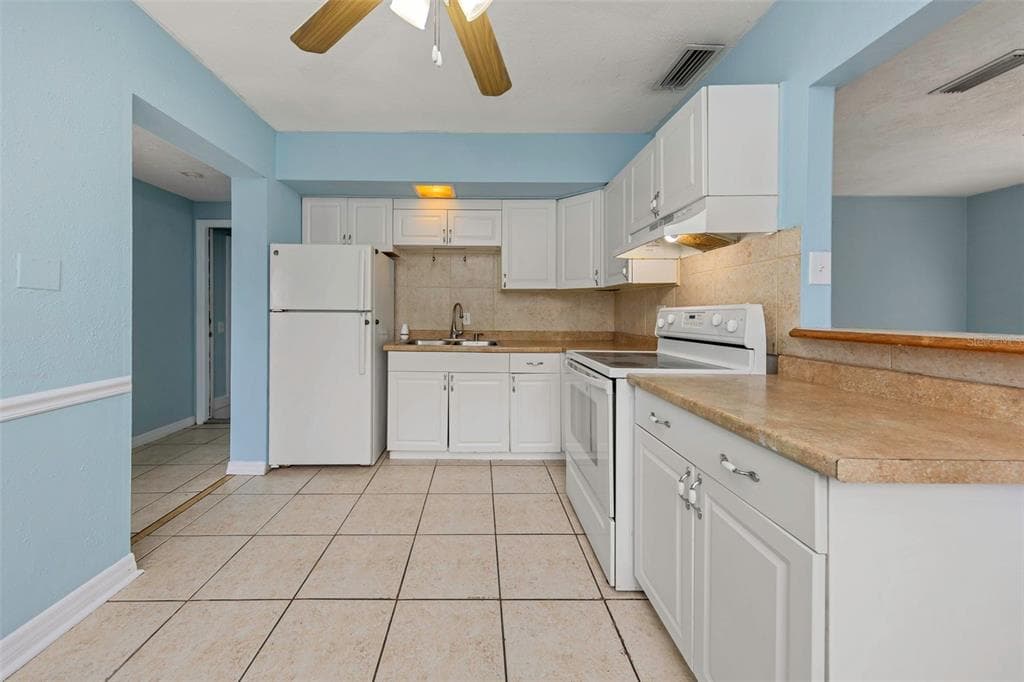 5326 BERKLEY ROAD, NEW PORT RICHEY, FL 34652 — zdjęcie 4