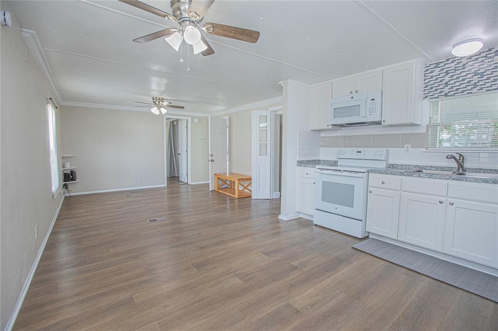 2009 PINE STREET, ST CLOUD, FL 34769 — zdjęcie 4