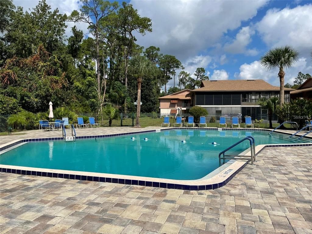 100 SWEETGUM WOODS COURT # 8D, DELTONA, FL 32725 — zdjęcie 3