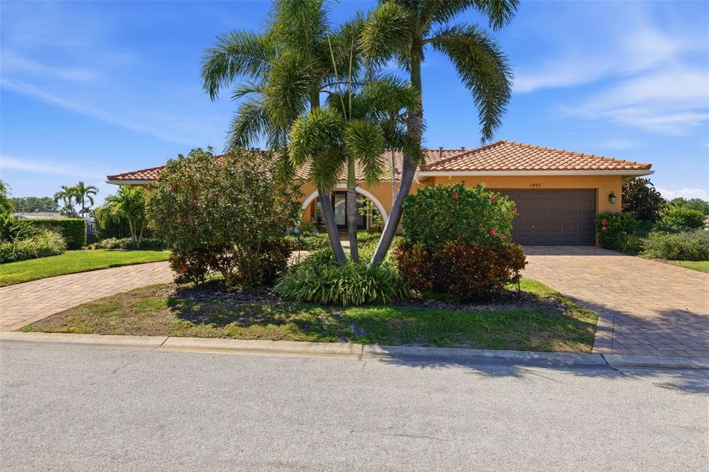 1997 HAWAII AVENUE NE, ST PETERSBURG, FL 33703 — zdjęcie 2