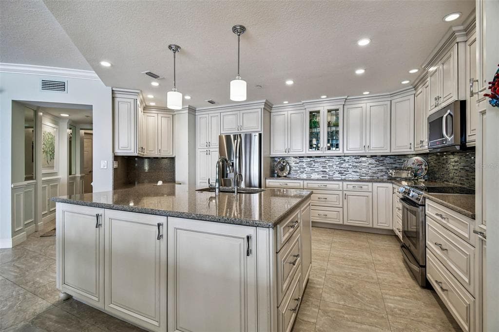 16750 GULF BOULEVARD # 315-A, NORTH REDINGTON BEACH, FL 33708 — zdjęcie 5