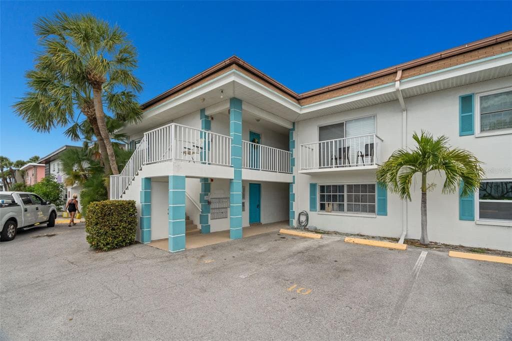 11655 3RD STREET E # 1, TREASURE ISLAND, FL 33706 — zdjęcie 2
