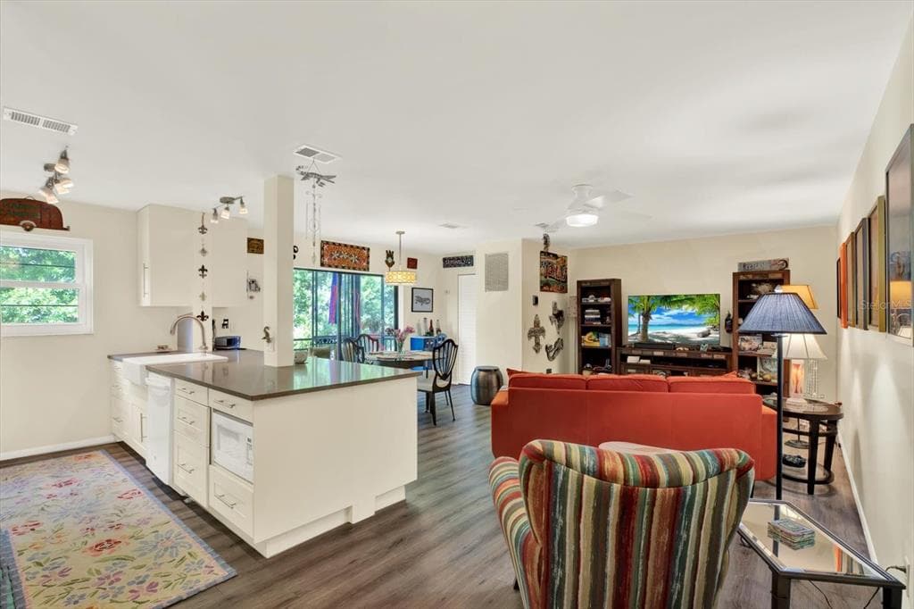 5980 TERRACE PARK DRIVE N # 309, ST PETERSBURG, FL 33709 — zdjęcie 4