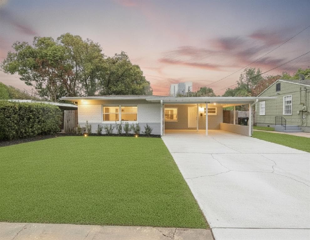 2513 MUSSELWHITE AVENUE, ORLANDO, FL 32804