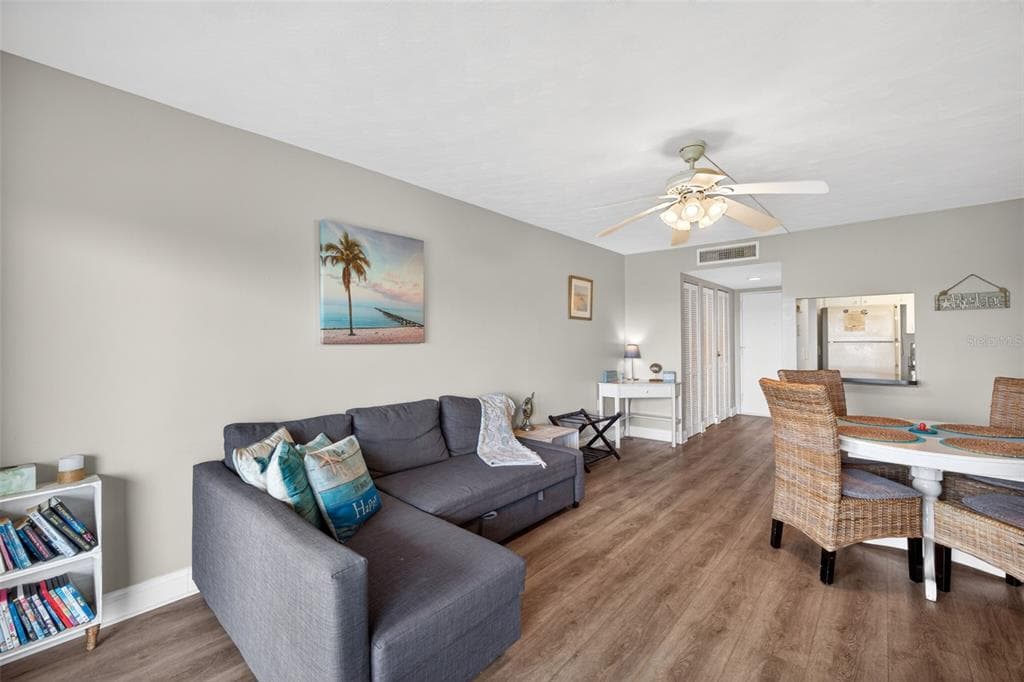 19451 GULF BOULEVARD # 204, INDIAN SHORES, FL 33785 — zdjęcie 5
