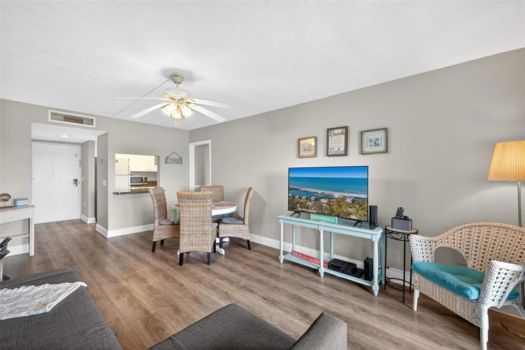 19451 GULF BOULEVARD # 204, INDIAN SHORES, FL 33785 — zdjęcie 4