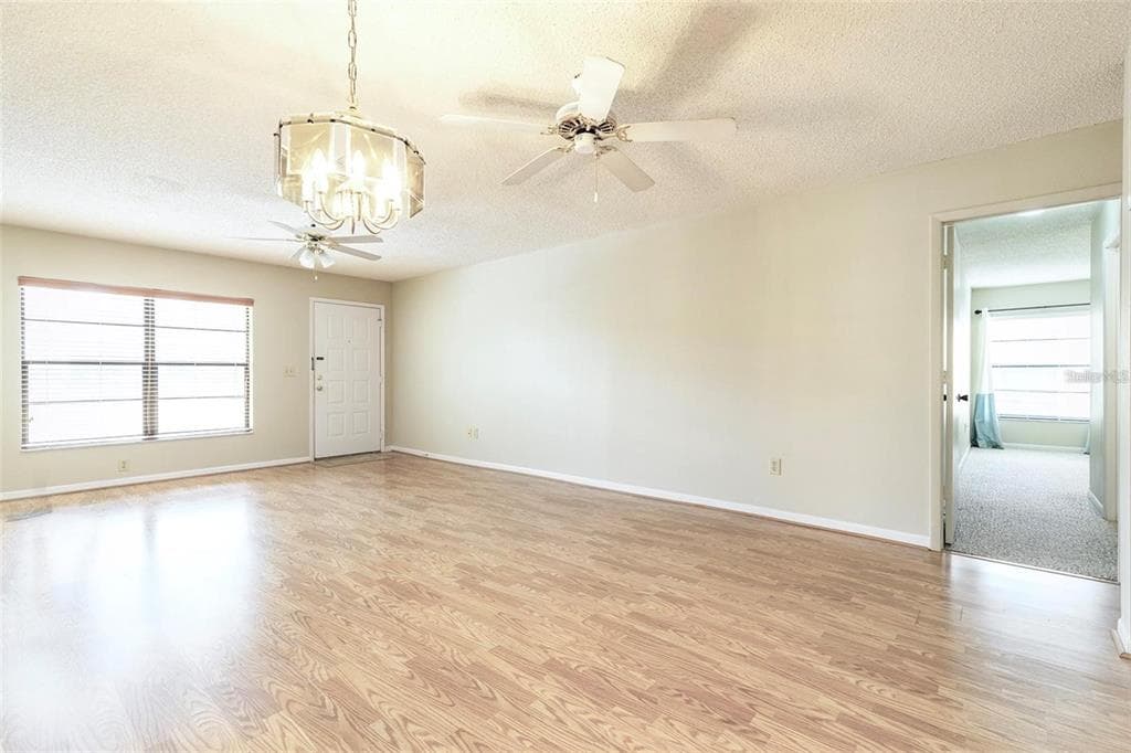 13608 S VILLAGE DRIVE # 7204, TAMPA, FL 33618 — zdjęcie 5