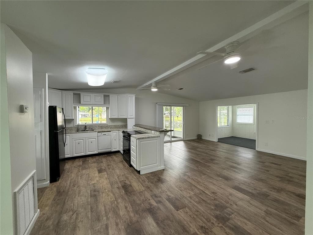 8 ROBIN ROAD, WILDWOOD, FL 34785 — zdjęcie 4